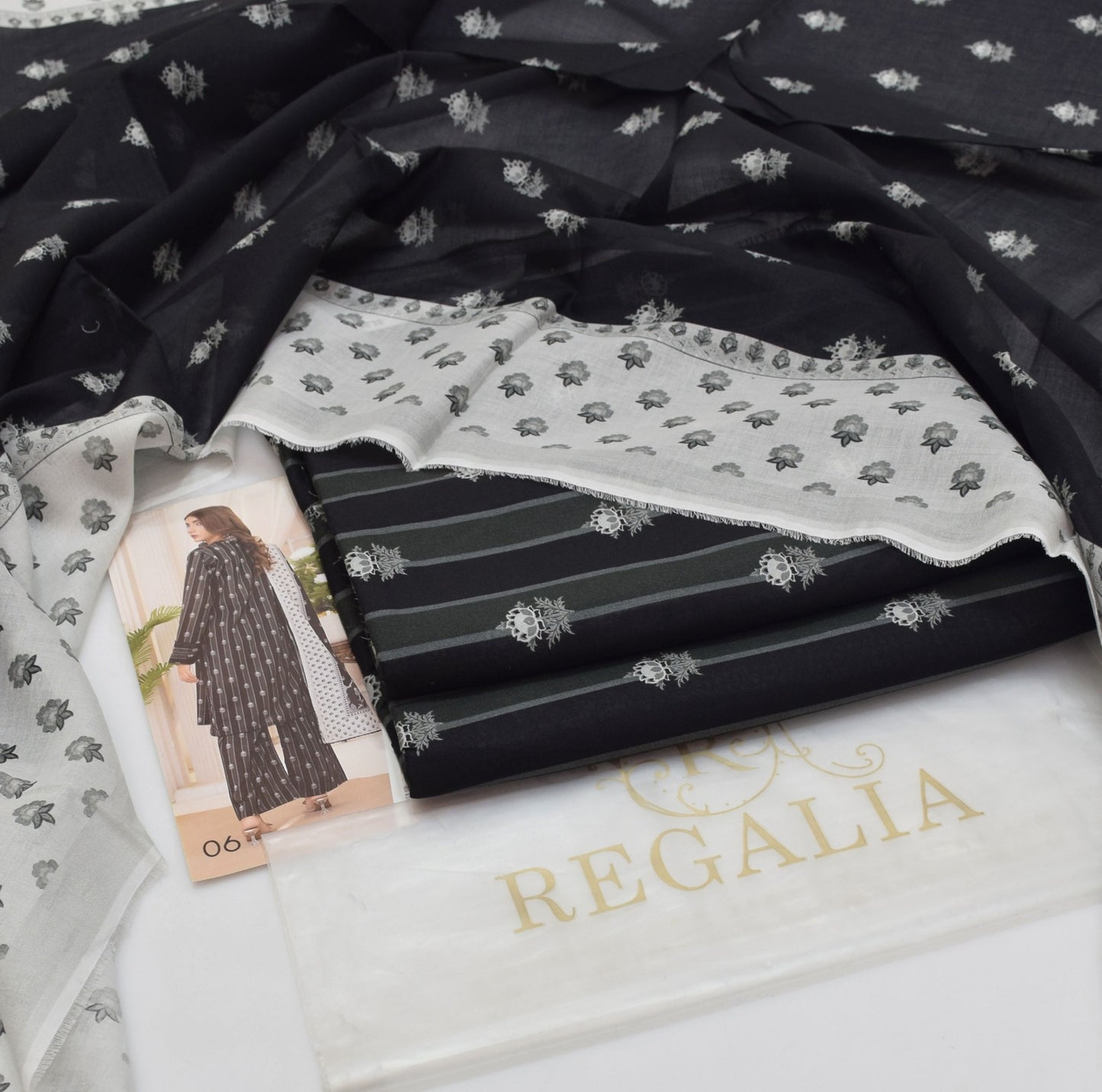 (Salina by Regalia Opening 2025 Printed 3pc Lawn----------29\N
