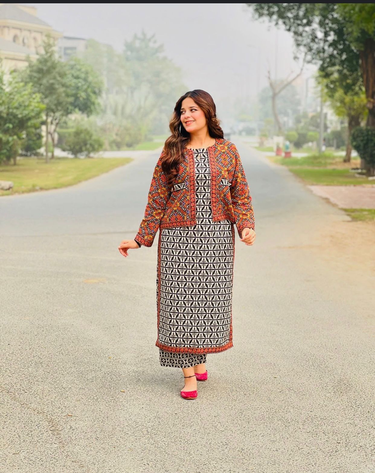 Uswa Zia Lawn 3pc 90/88----------29\J