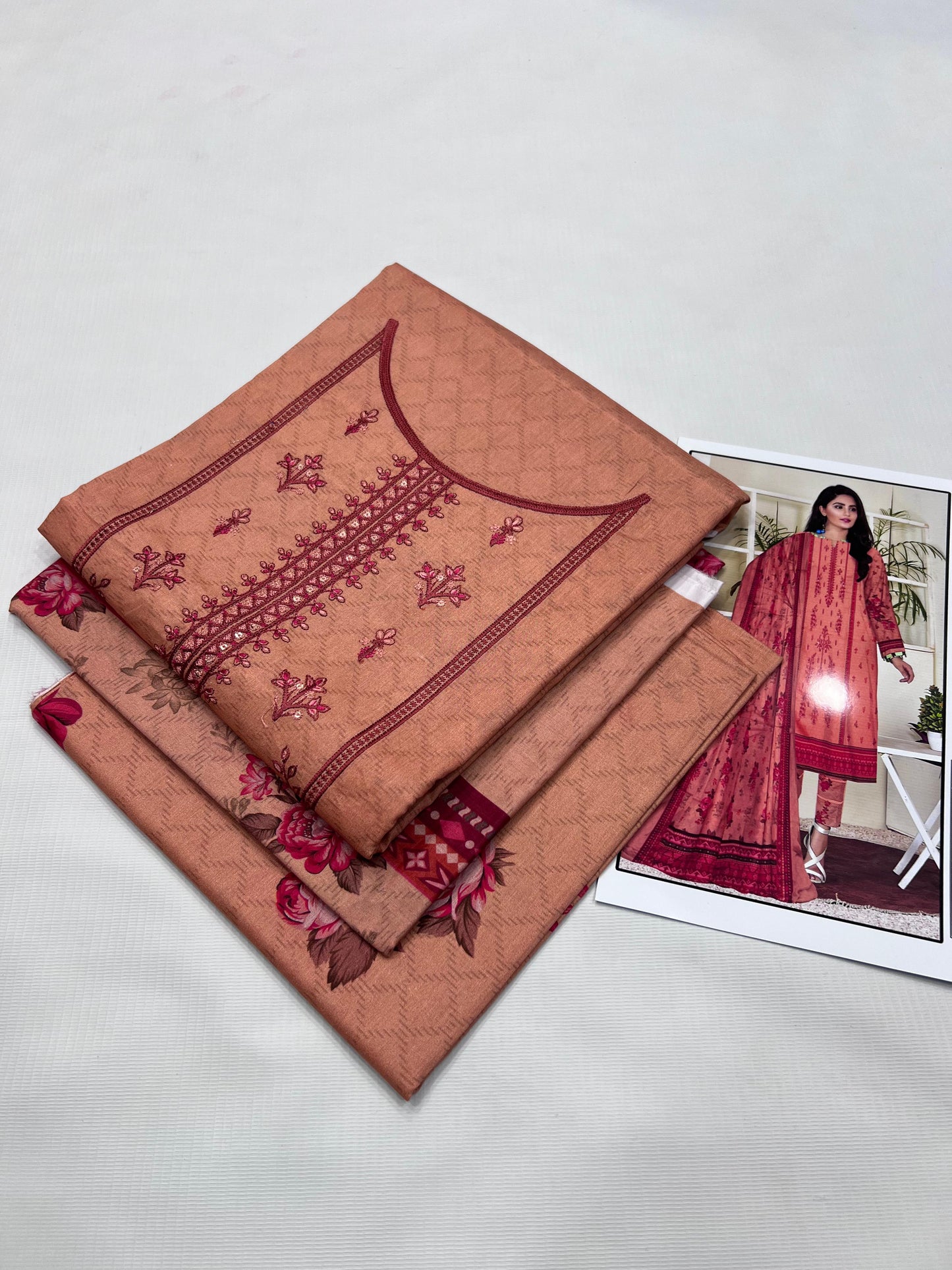 Fabric:  Lawn (لان) DIGITAL PRINT----------29\B