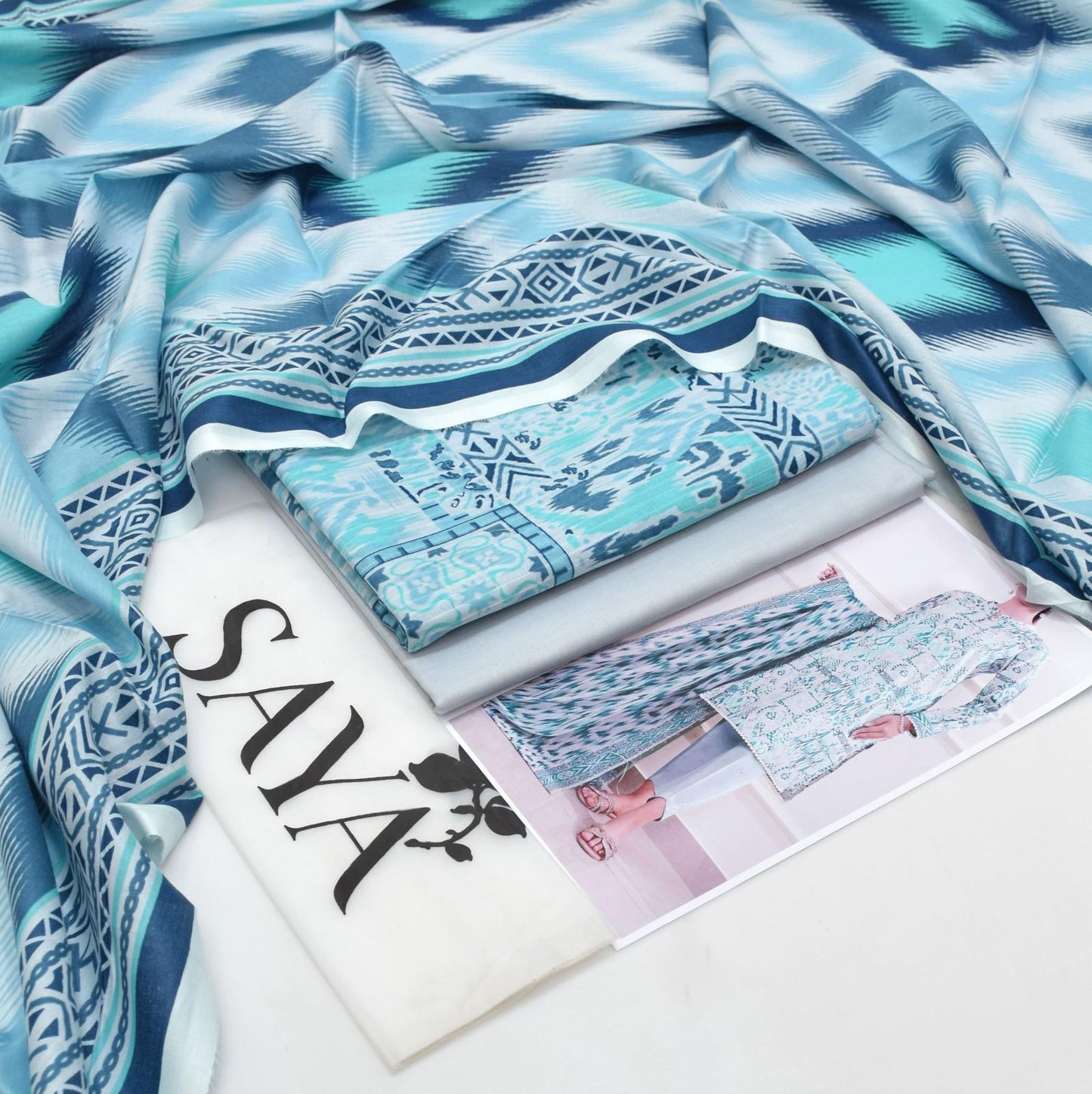 🌸 Elegant 3-Piece Saya Tana Dora Lawn Suit for Women – Unstitched